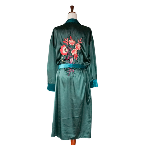 Rusttydustty Floral Embroidered Satin Kimono Robe 1XL Art Boho Witchy Retro Gown - Picture 8 of 16